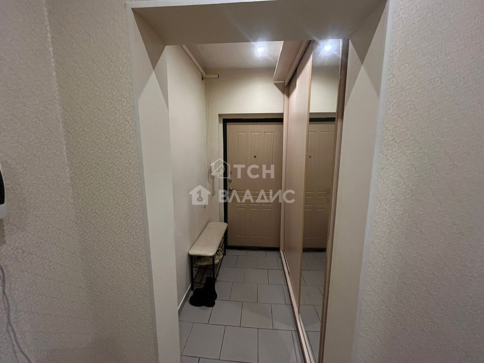 Продается 1-комнатная квартира, площадью 34.00 кв.м. Московская область, Лосино-Петровский городской округ, поселок Свердловский, улица Строителей, дом 8