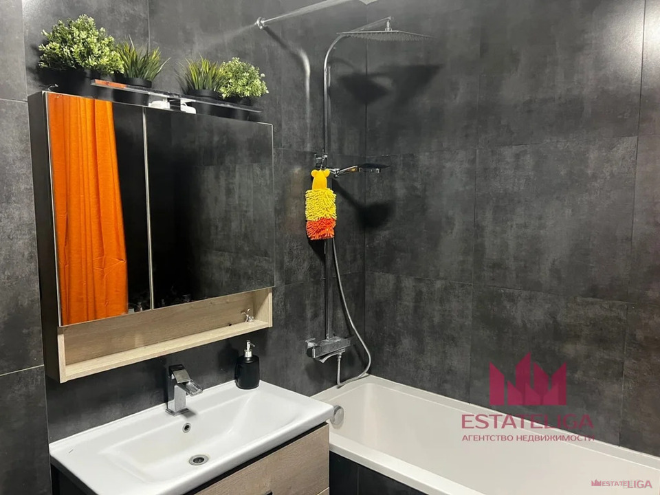 Продается 2-комнатная квартира, площадью 77.00 кв.м. Москва, улица Татьянин Парк, дом 14к4