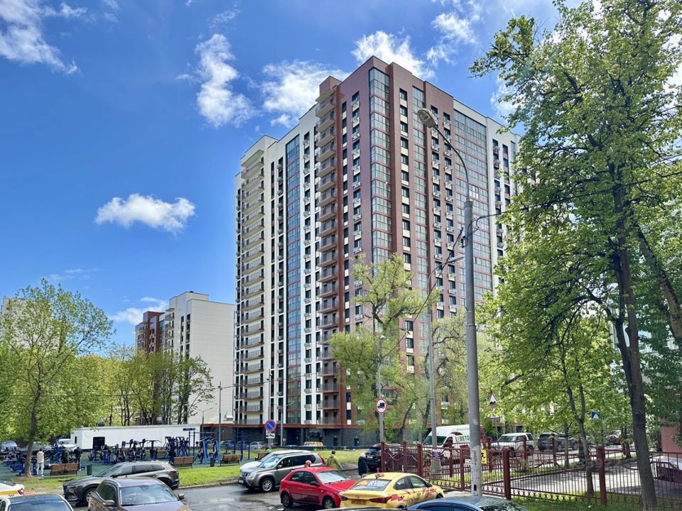 Продается 1-комнатная квартира, площадью 42.00 кв.м. Москва, улица Кедрова, дом 16к3