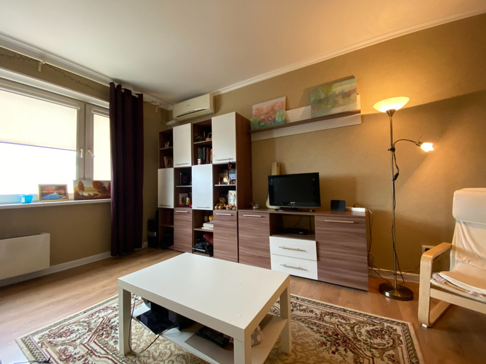 Продается 2-комнатная квартира, площадью 58.50 кв.м. Москва, улица Никулинская, дом 12к1