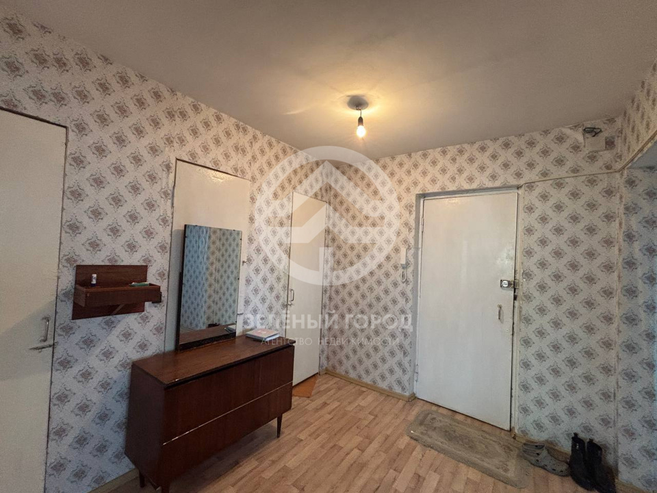 Продается 2-комнатная квартира, площадью 56.00 кв.м. Московская область, Клин городской округ, город Клин, улица Центральная, дом 1