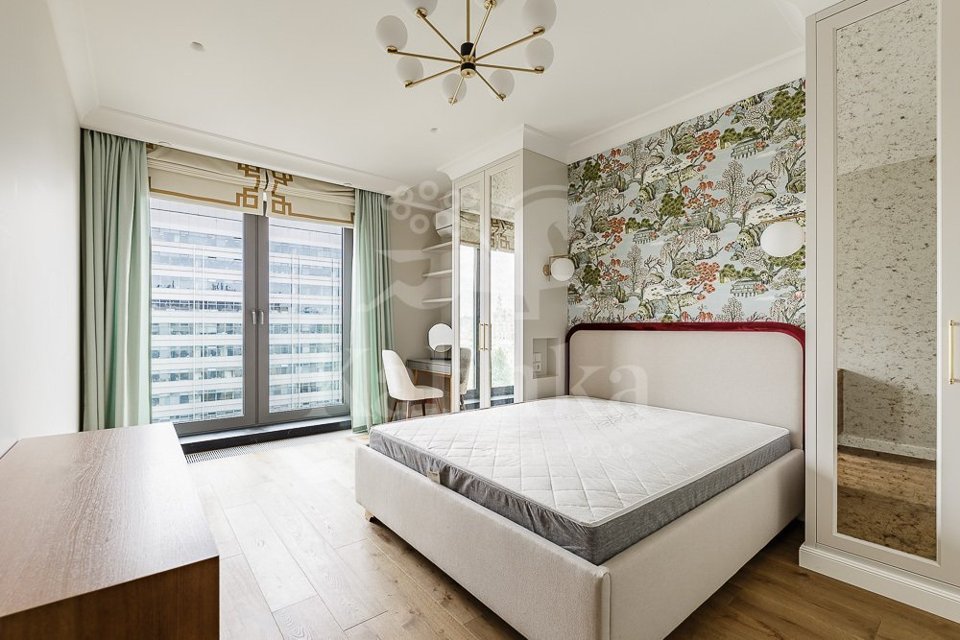 Продается 2-комнатная квартира, площадью 59.60 кв.м. Москва, улица Большая Садовая