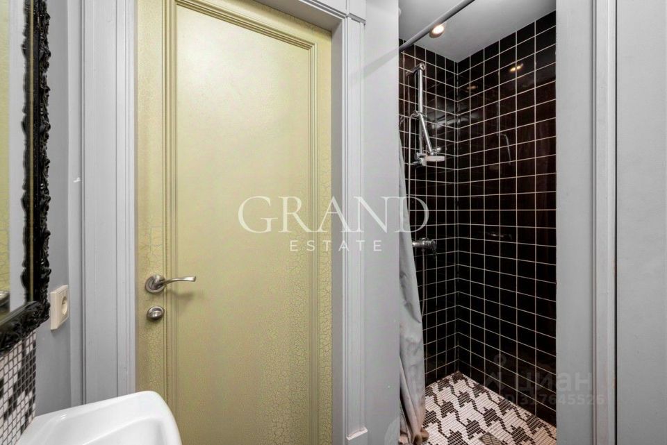 Продается 3-комнатная квартира, площадью 90.00 кв.м. Москва, переулок Козихинский Большой, дом 19/6