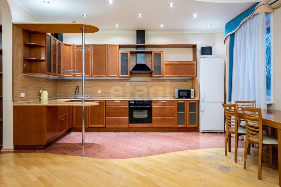 Продается 3-комнатная квартира, площадью 87.10 кв.м. Москва, проезд 2-й Сетуньский, дом 13к2