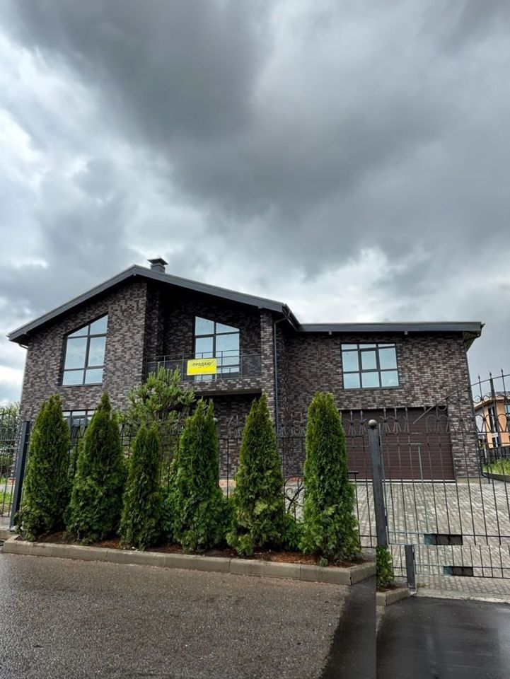 Продается дом, площадью 240.00 кв.м. Московская область, Красногорск городской округ, село Дмитровское