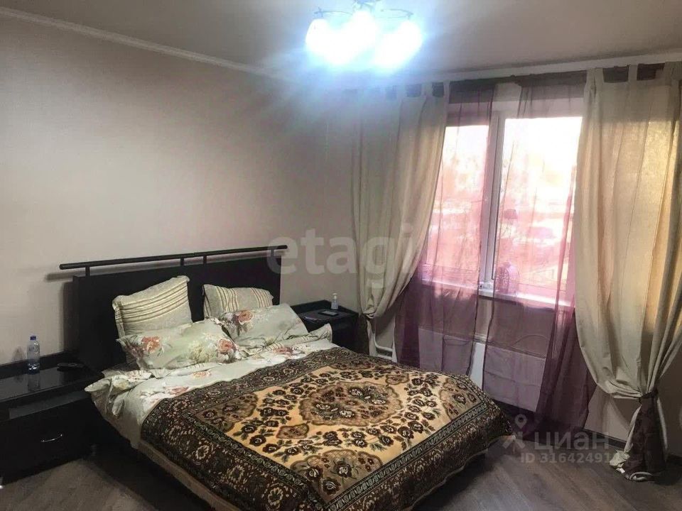 Продается 1-комнатная квартира, площадью 40.40 кв.м. Москва, улица Академика Семенова, дом 5