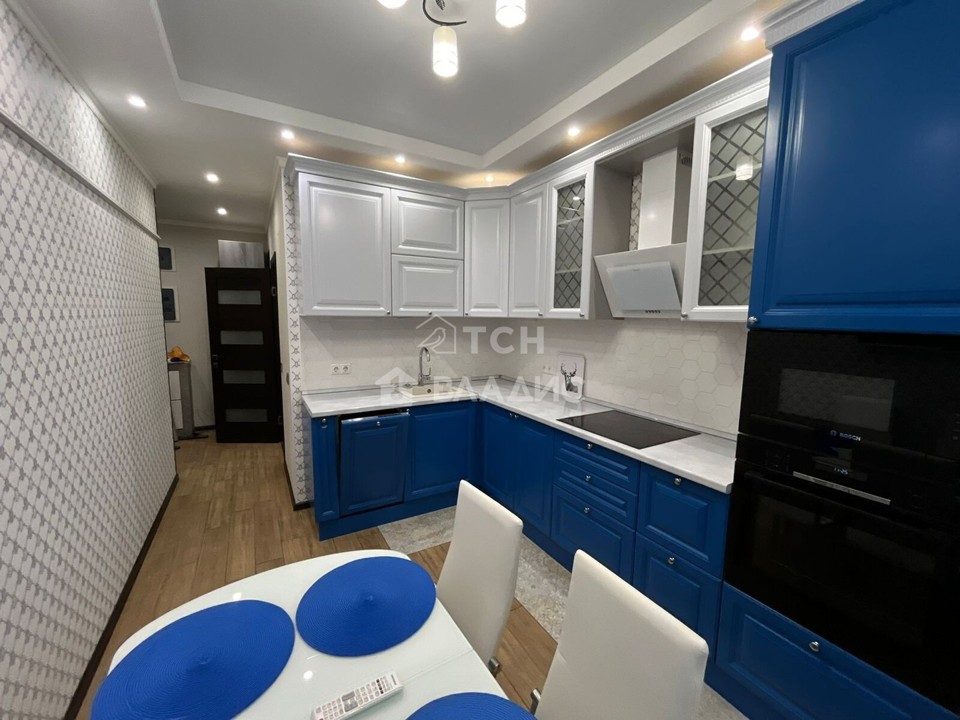 Продается 2-комнатная квартира, площадью 56.60 кв.м. Московская область, Лосино-Петровский городской округ, поселок Свердловский, улица Молодежная, дом 4