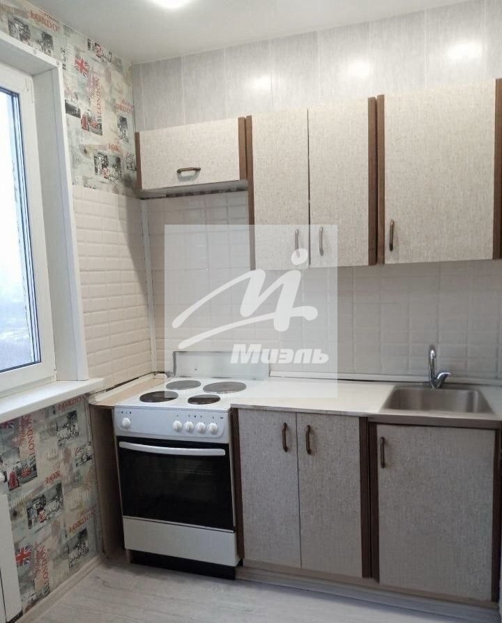 Продается 1-комнатная квартира, площадью 37.00 кв.м. Москва, улица Привольная, дом 13к1