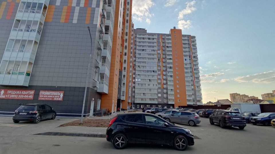 Продается 2-комнатная квартира, площадью 69.70 кв.м. Московская область, Солнечногорский район, поселок городского типа Андреевка, улица Клубная, дом 38а