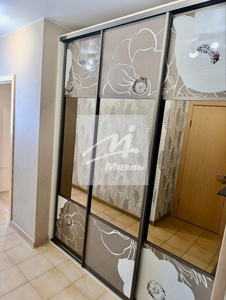 Продается 1-комнатная квартира, площадью 40.20 кв.м. Московская область, Дмитровский городской округ, село Озерецкое, Радости бульвар, дом 16