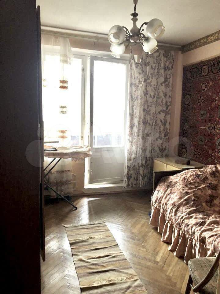 Продается 3-комнатная квартира, площадью 49.00 кв.м. Москва, улица Бажова, дом 15к2