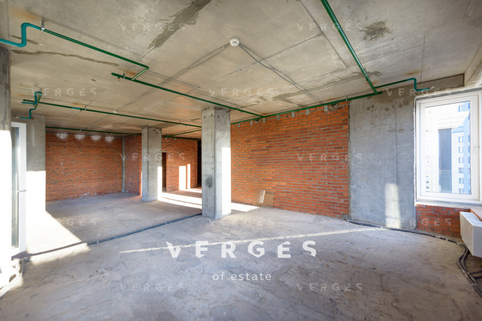 Продается 4-комнатная квартира, площадью 132.00 кв.м. Москва, улица Минская