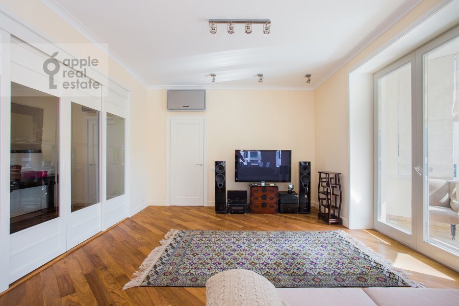 Продается 2-комнатная квартира, площадью 75.00 кв.м. Москва, улица Минская, дом 1Гк1