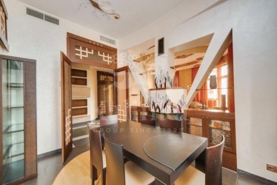 Продается 3-комнатная квартира, площадью 149.00 кв.м. Москва, переулок Зачатьевский 1-й