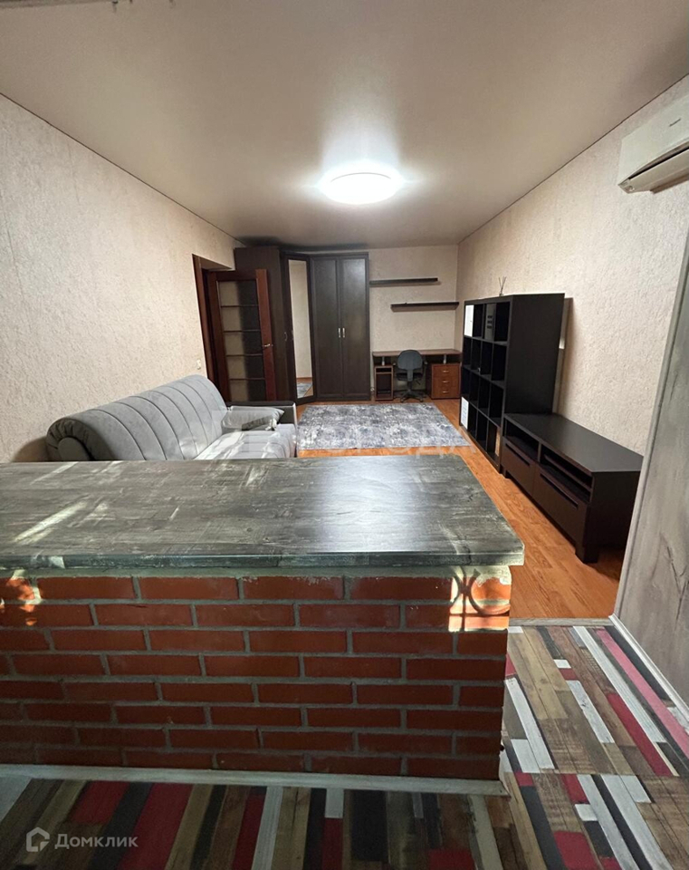 Продается 1-комнатная квартира, площадью 39.00 кв.м. Московская область, Одинцовский район, город Голицыно, улица Советская, дом 48