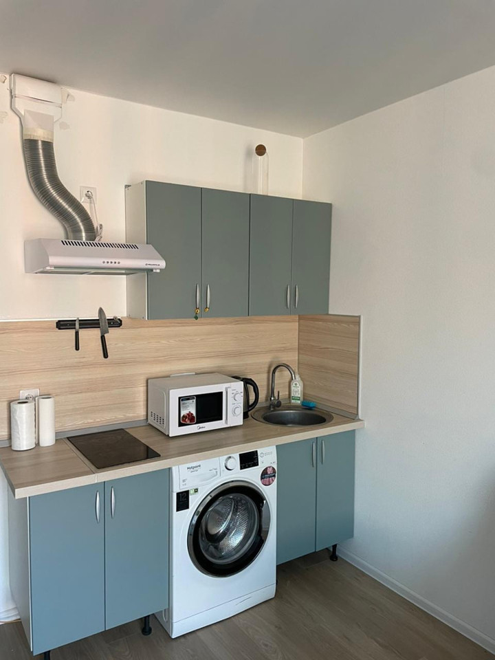 Продается 1-комнатная квартира, площадью 19.70 кв.м. Москва, улица Люблинская