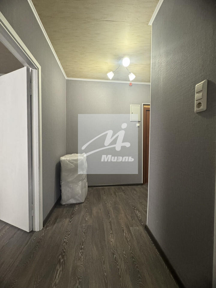 Продается 1-комнатная квартира, площадью 36.90 кв.м. Московская область, Солнечногорский район, поселок городского типа Голубое, улица Родниковая, дом 2