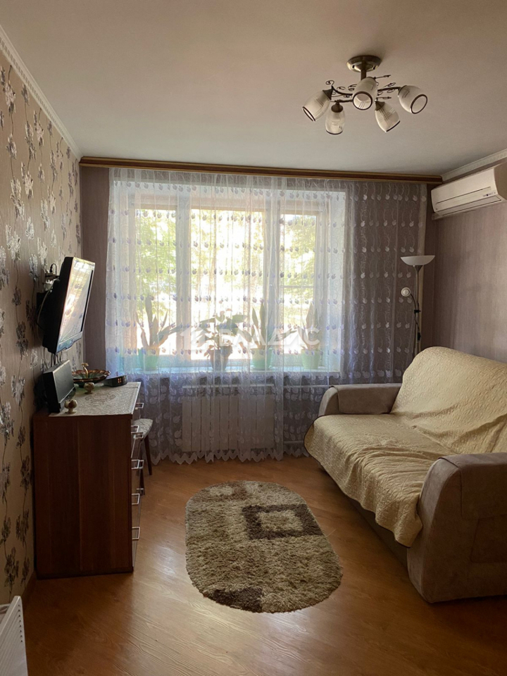 Продается 2-комнатная квартира, площадью 48.00 кв.м. Москва, Ломоносовский проспект, дом 3к1
