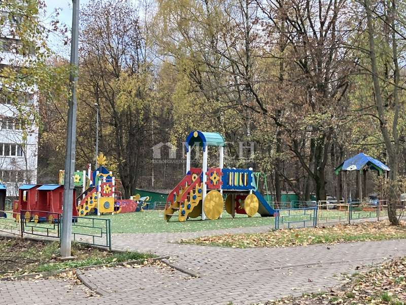 Продается 1-комнатная квартира, площадью 35.00 кв.м. Москва, улица Теплый Стан, дом 4