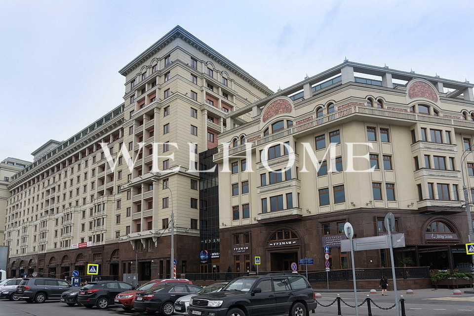 Продается 3-комнатная квартира, площадью 167.40 кв.м. Москва, улица Охотный Ряд, дом 2