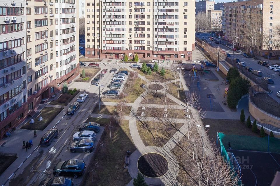 Продается 2-комнатная квартира, площадью 107.70 кв.м. Москва, улица Пудовкина, дом 7