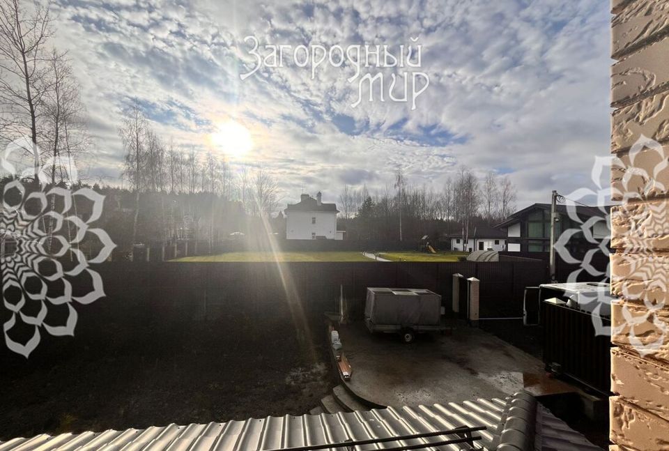 Продается дом, площадью 253.00 кв.м. Московская область, Красногорск городской округ, деревня Желябино