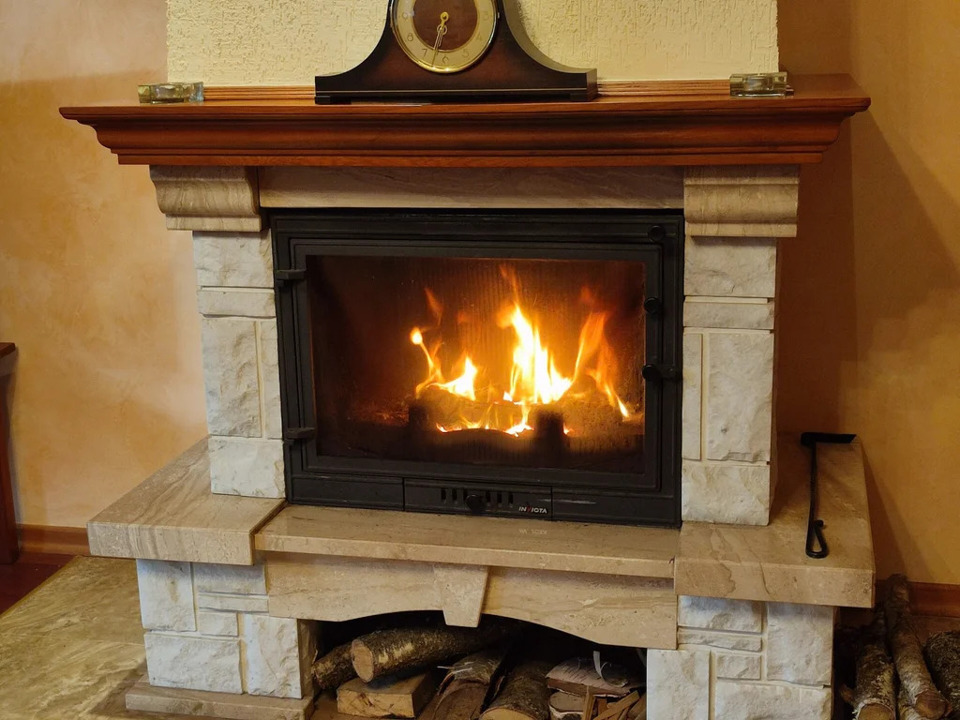 Продается дом, площадью 240.00 кв.м. Московская область, Наро-Фоминский городской округ, город Апрелевка, проезд 3-й Центральный, дом 1