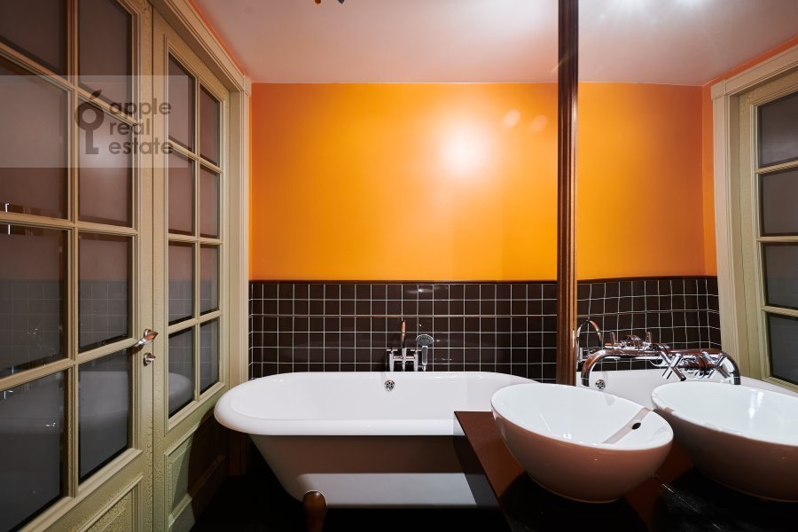 Продается 3-комнатная квартира, площадью 90.00 кв.м. Москва, переулок Козихинский Большой, дом 19/6