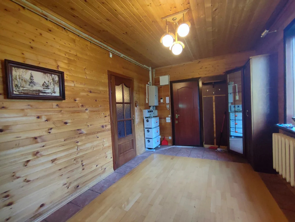 Продается дом, площадью 174.00 кв.м. Московская область, Наро-Фоминский городской округ, город Апрелевка, улица Республиканская, дом 28