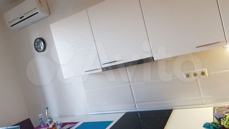 Продается 2-комнатная квартира, площадью 51.00 кв.м. Московская область, Одинцовский район, поселок городского типа Заречье, улица Каштановая, дом 8