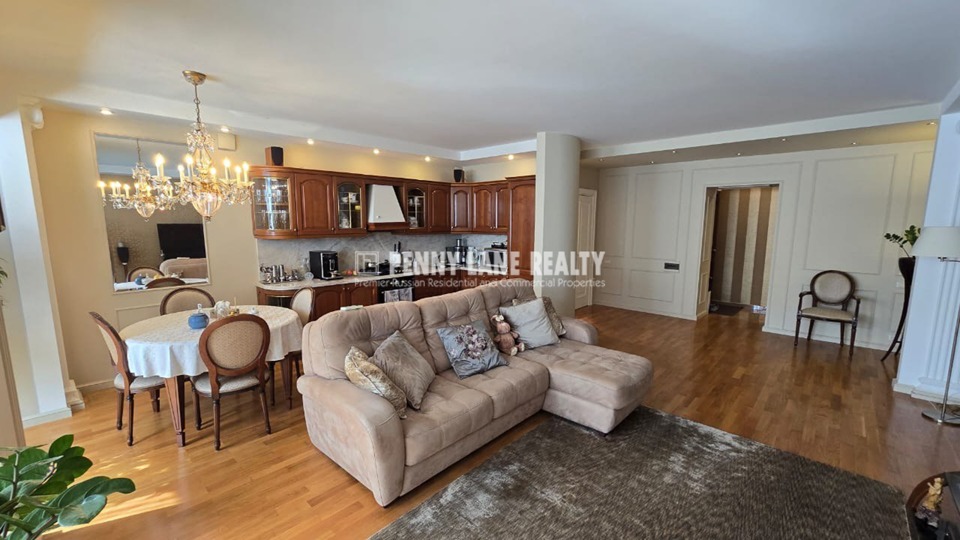 Продается 3-комнатная квартира, площадью 109.00 кв.м. Москва, улица Панферова