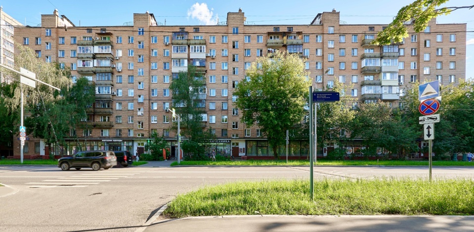 Продается 3-комнатная квартира, площадью 56.00 кв.м. Москва, улица Перовская, дом 58