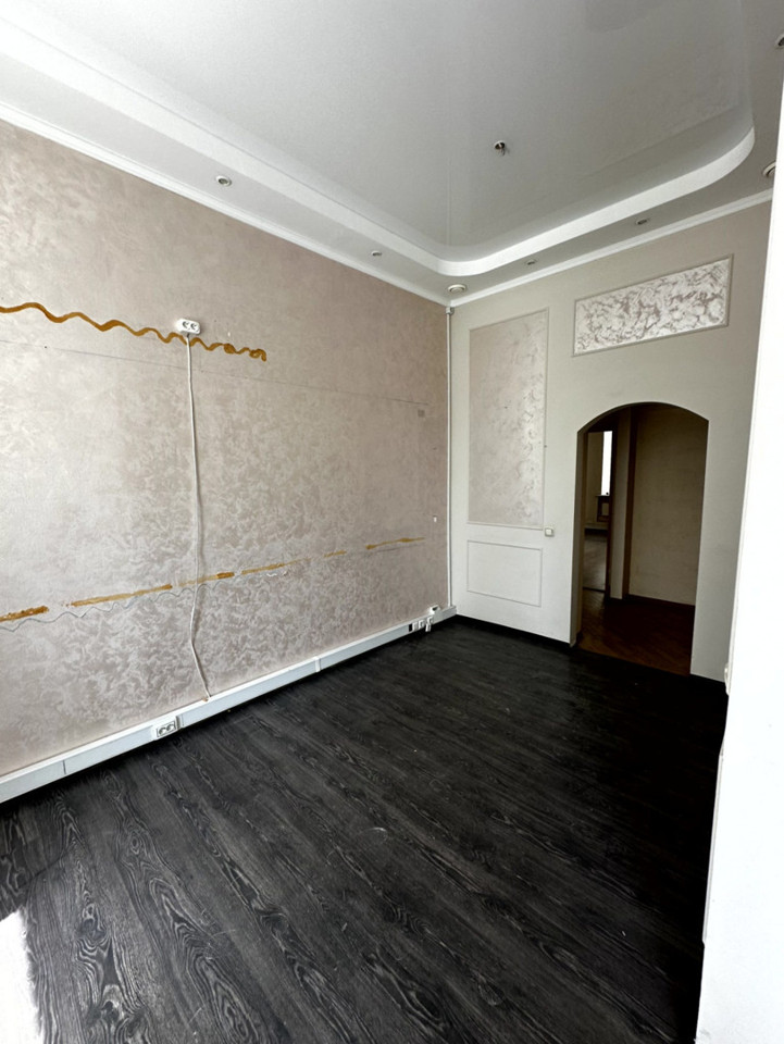 Продается 3-комнатная квартира, площадью 87.60 кв.м. Москва, улица Молчановка Большая, дом 15