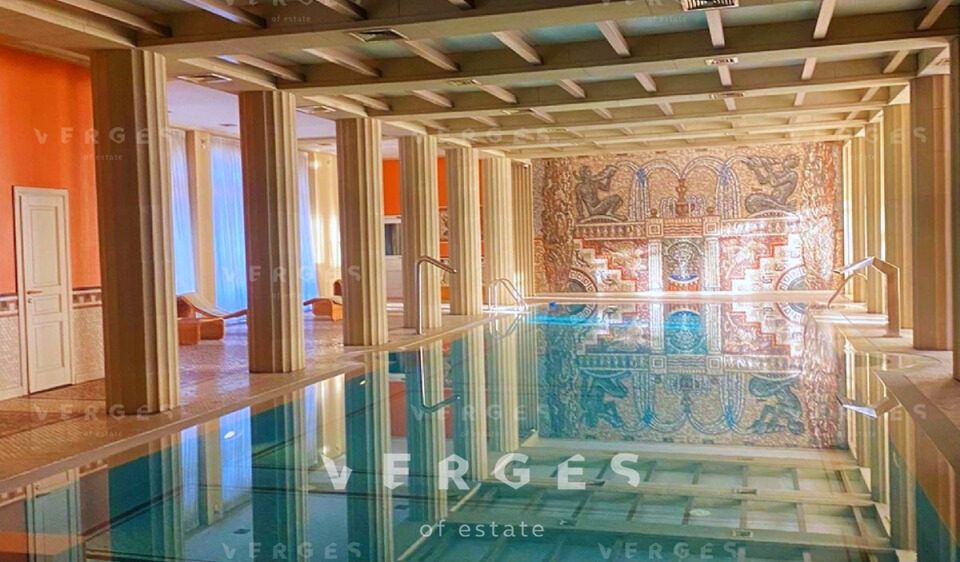 Продается 5-комнатная квартира, площадью 273.00 кв.м. Москва, переулок Большой Лёвшинский, дом 11