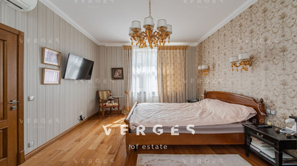 Продается 7-комнатная квартира, площадью 256.00 кв.м. Москва, Мичуринский проспект, дом 5