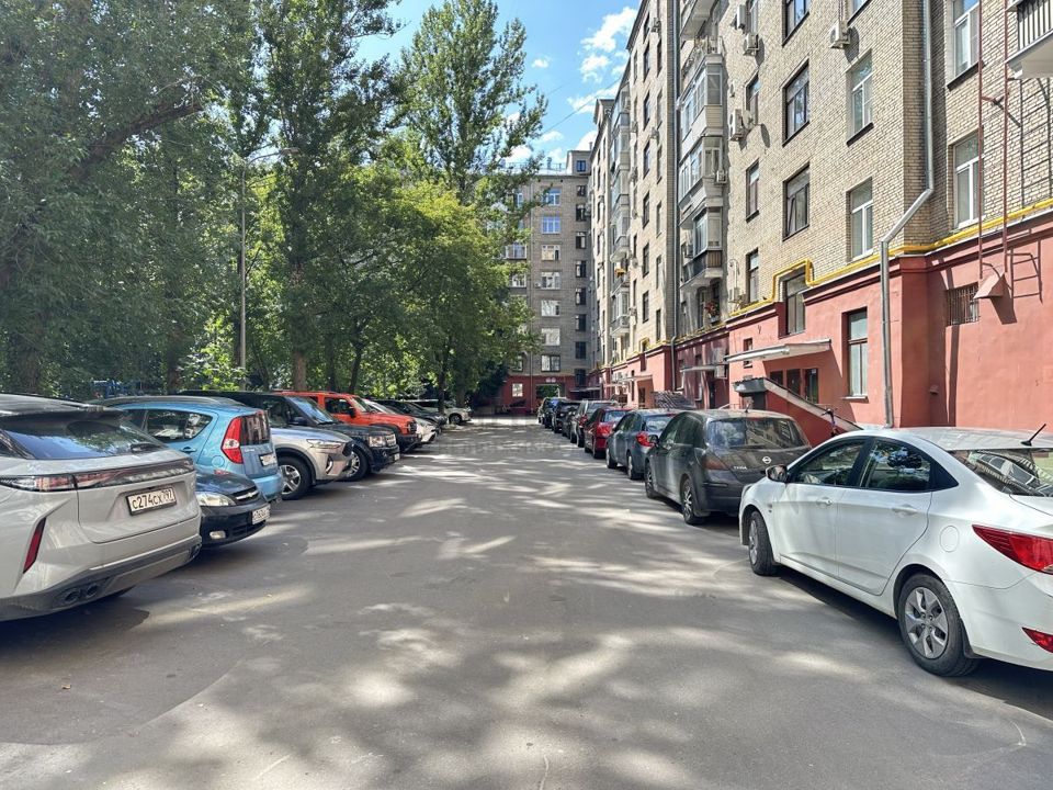 Продается 3-комнатная квартира, площадью 87.60 кв.м. Москва, улица Фрунзенская 3-я, дом 3