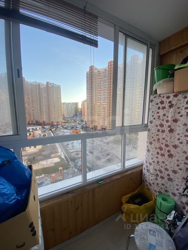 Продается 1-комнатная квартира, площадью 31.80 кв.м. Московская область, Красногорск городской округ, поселок городского типа Путилково, улица Сходненская, дом 11