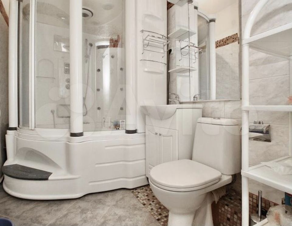 Продается 4-комнатная квартира, площадью 122.00 кв.м. Москва, переулок Козихинский Большой, дом 8