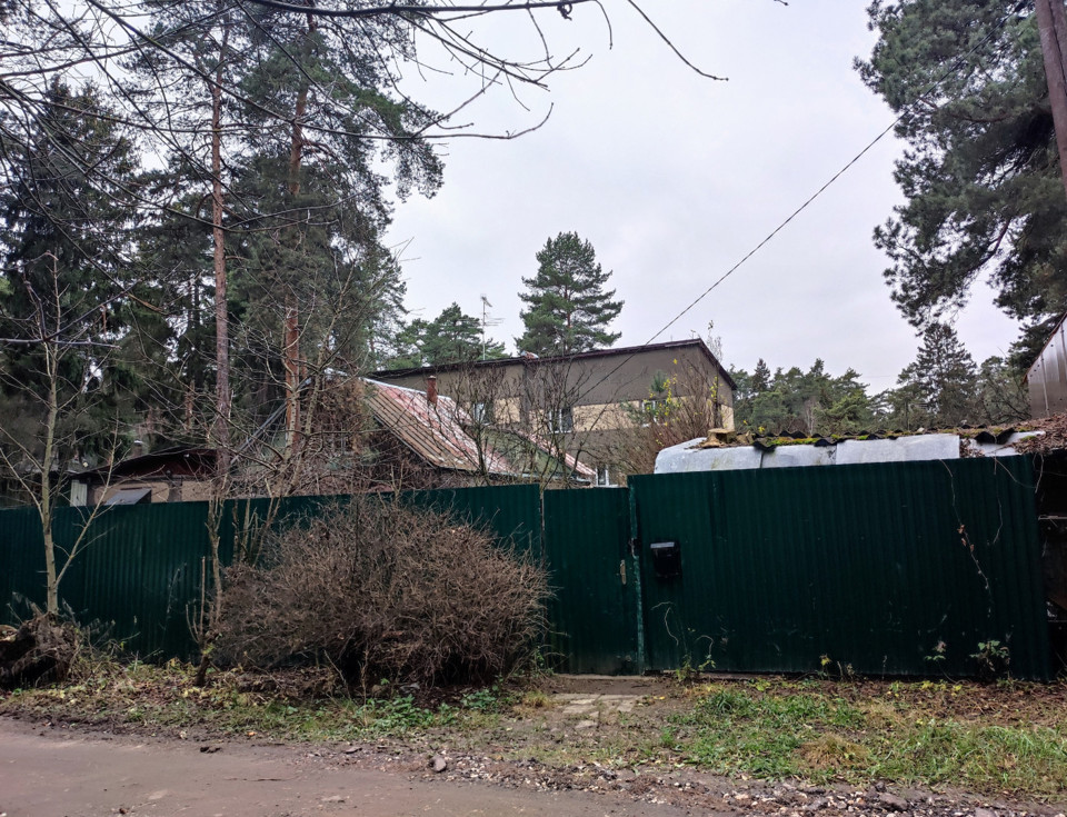 Продается дом, площадью 58.00 кв.м. Московская область, Раменский район, дачный поселок Кратово, улица Голутвинская, дом 10