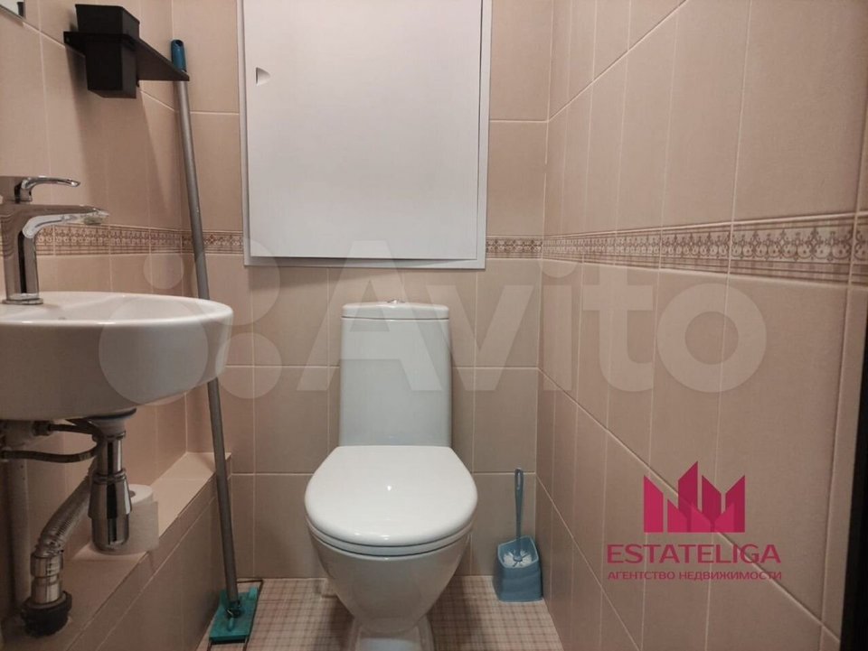 Продается 2-комнатная квартира, площадью 58.00 кв.м. Москва, улица Парковая, дом 1