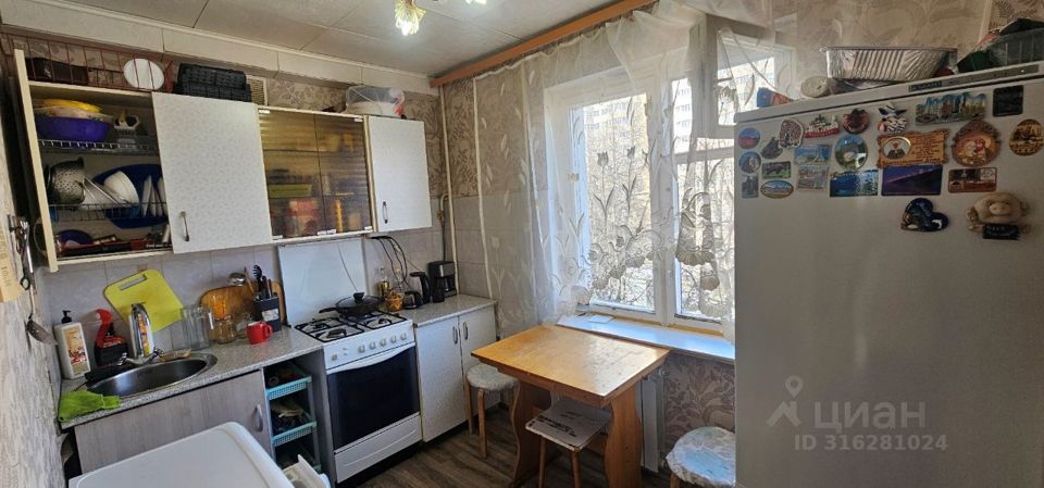 Продается 3-комнатная квартира, площадью 61.00 кв.м. Москва, город Щербинка, улица Почтовая, дом 15