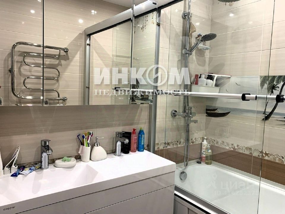 Продается 4-комнатная квартира, площадью 85.00 кв.м. Москва, улица Улофа Пальме, дом 3