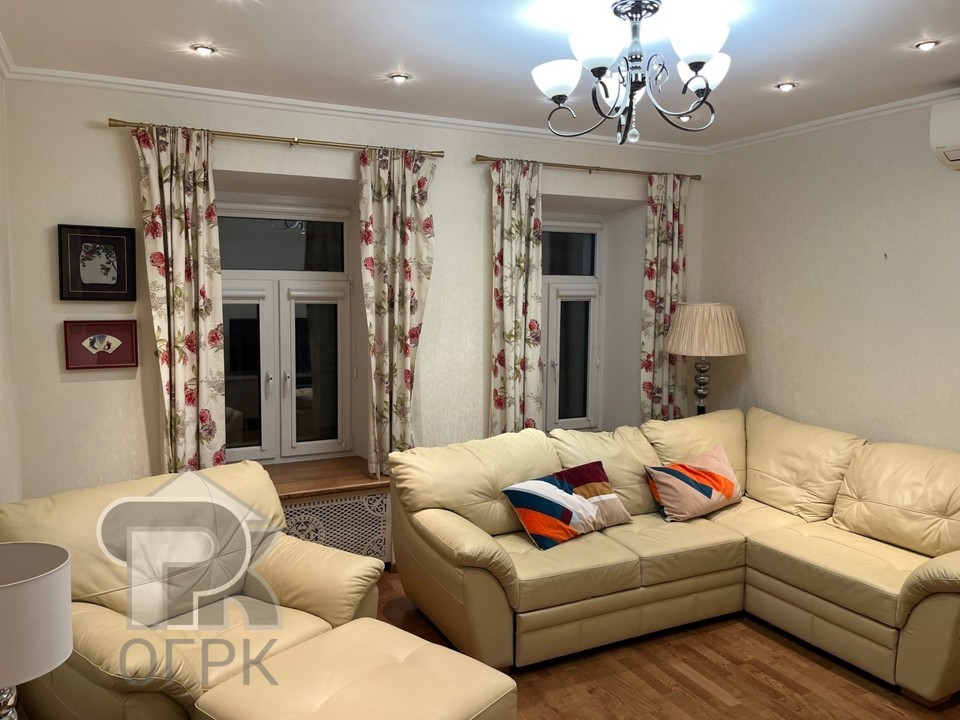 Продается 3-комнатная квартира, площадью 74.30 кв.м. Москва, переулок Нижний Кисельный