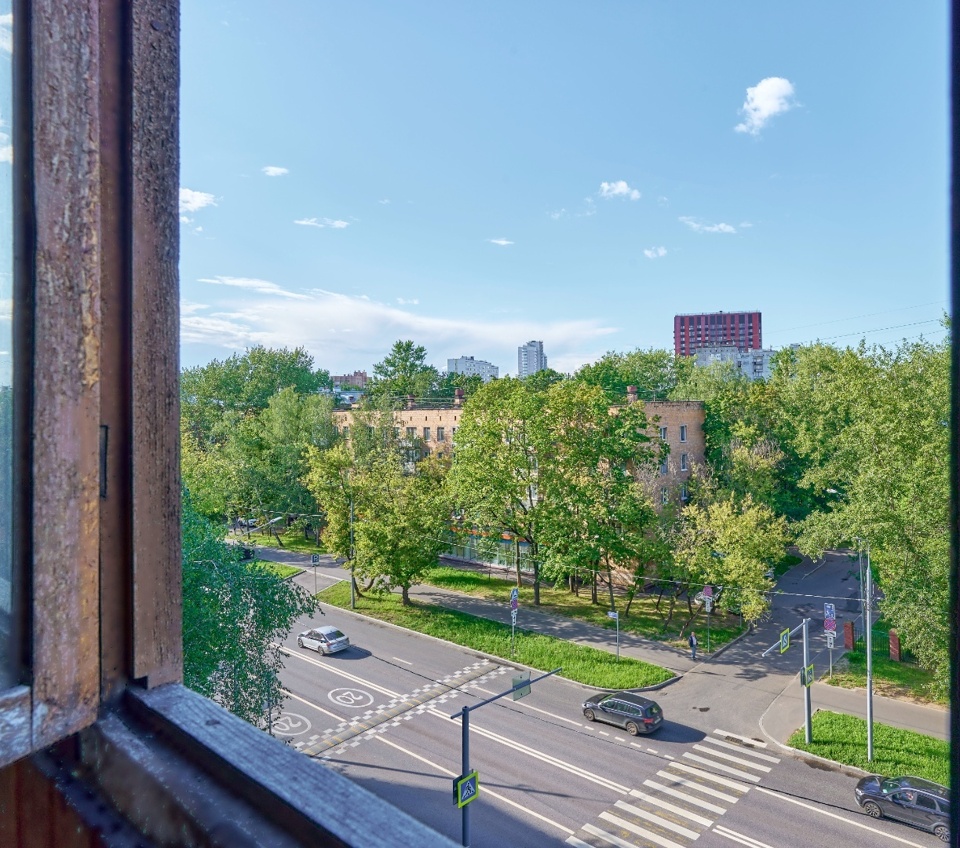 Продается 3-комнатная квартира, площадью 56.00 кв.м. Москва, улица Перовская, дом 58