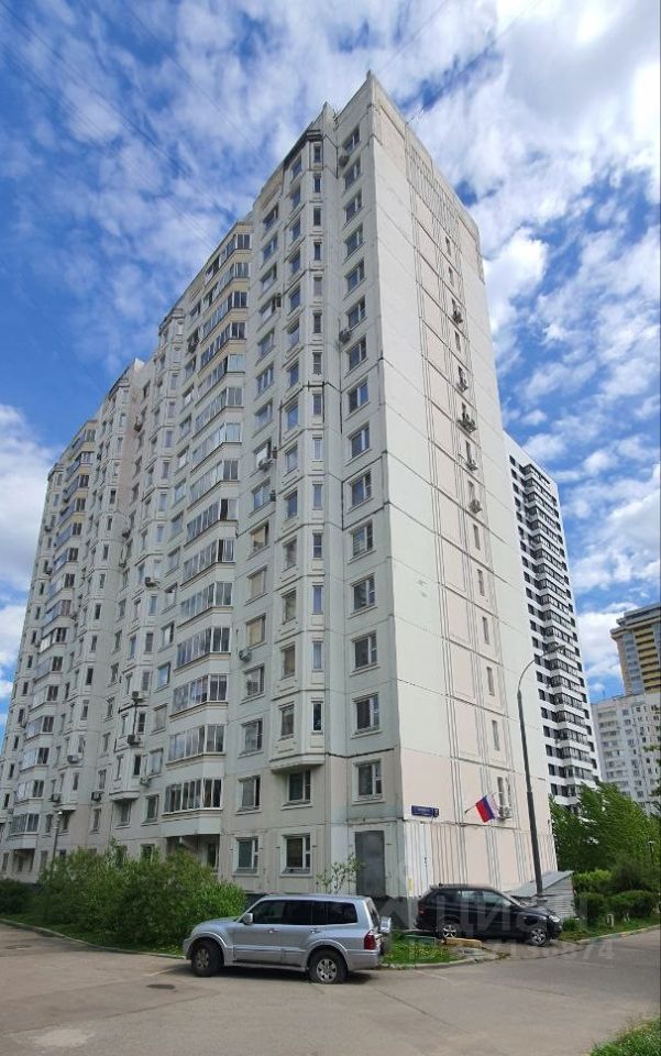 Продается 1-комнатная квартира, площадью 36.80 кв.м. Москва, улица Ярцевская, дом 27к7