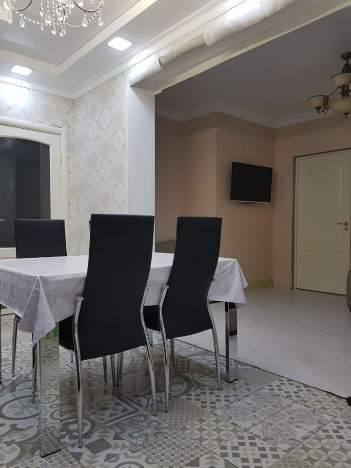 Продается 2-комнатная квартира, площадью 70.60 кв.м. Москва, Московский проспект