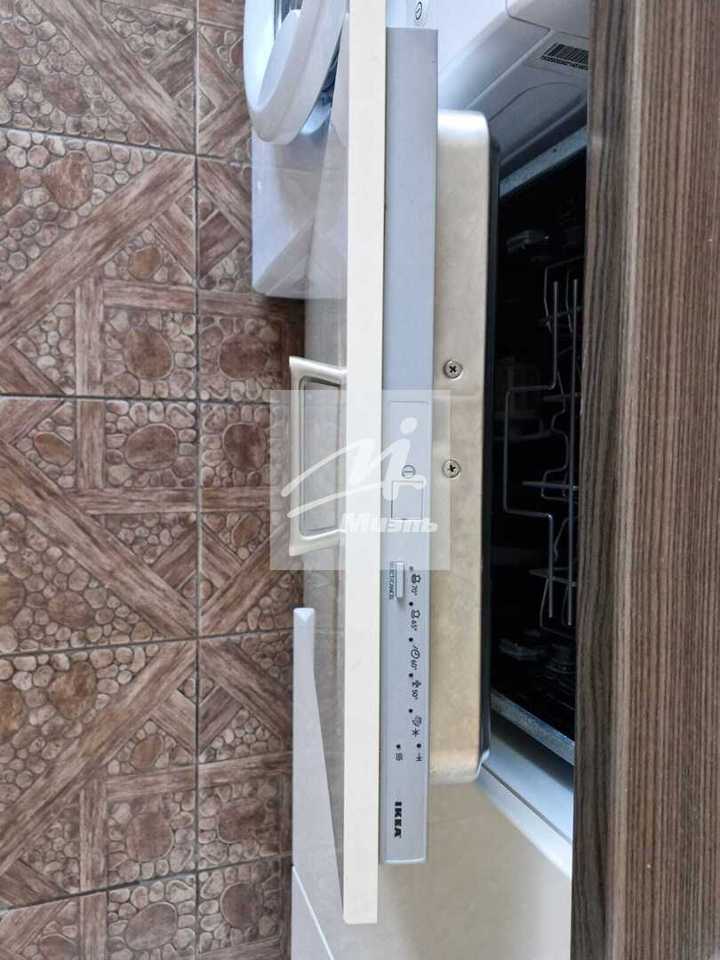 Продается 2-комнатная квартира, площадью 58.00 кв.м. Московская область, Одинцовский район, поселок городского типа ВНИИССОК, улица Рябиновая, дом 4