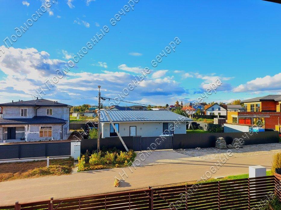 Продается дом, площадью 270.00 кв.м. Московская область, Красногорск городской округ, деревня Нефедьево