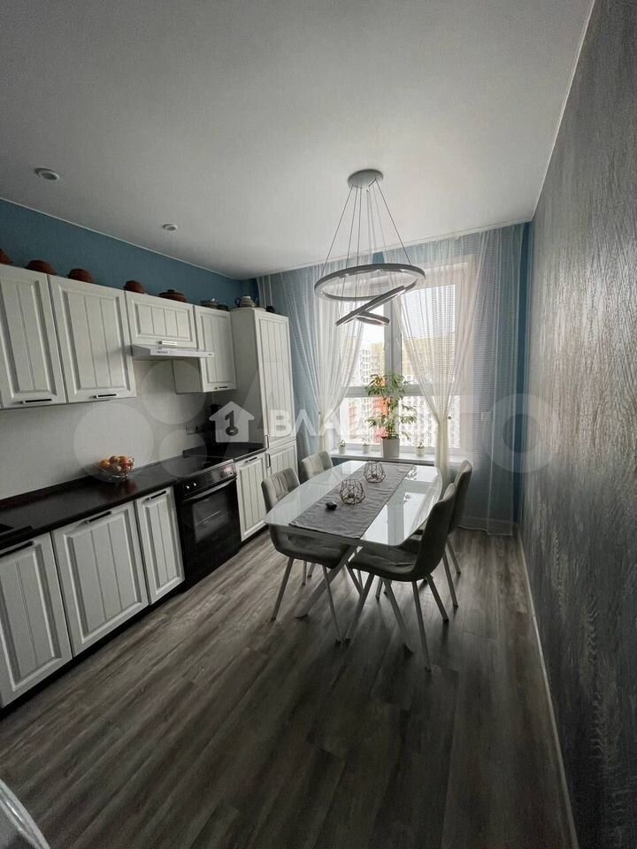 Продается 2-комнатная квартира, площадью 58.00 кв.м. Москва, улица Парковая, дом 2