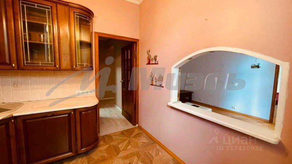 Продается 2-комнатная квартира, площадью 56.60 кв.м. Москва, улица Бажова, дом 3